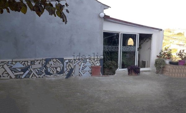casa indipendente in vendita a Caltagirone