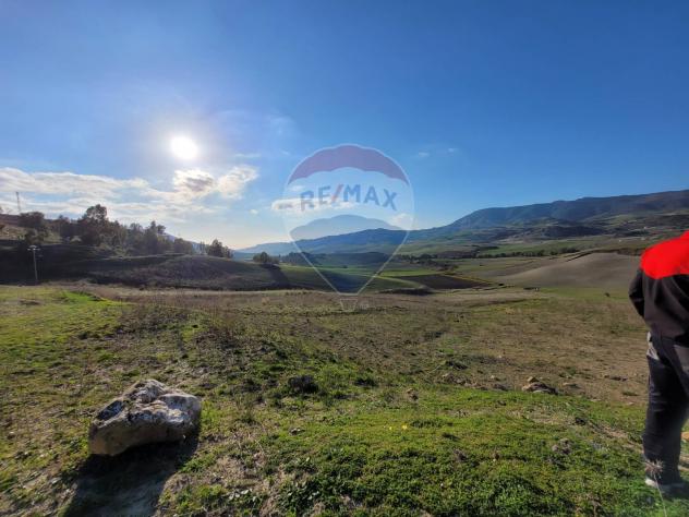 terreno agricolo in vendita a Caltagirone in zona Signore del Soccorso