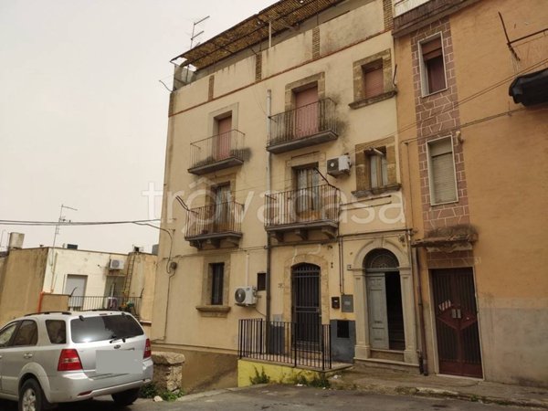 casa indipendente in vendita a Caltagirone in zona Santo Pietro