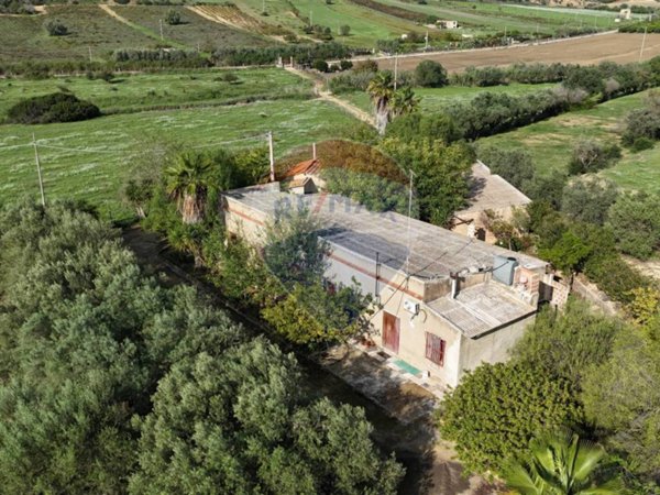 casa indipendente in vendita a Caltagirone