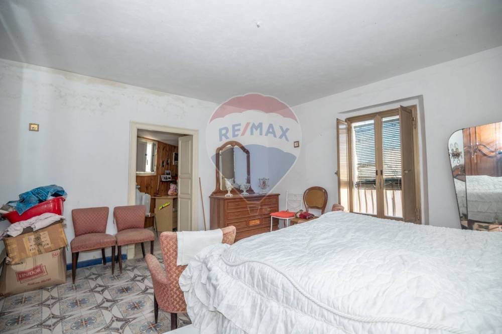 casa indipendente in vendita a Caltagirone