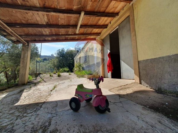casa indipendente in vendita a Caltagirone