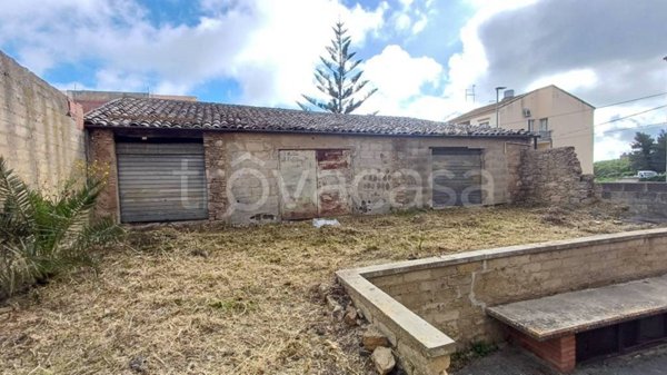 casa indipendente in vendita a Caltagirone
