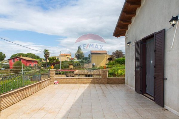 casa indipendente in vendita a Caltagirone