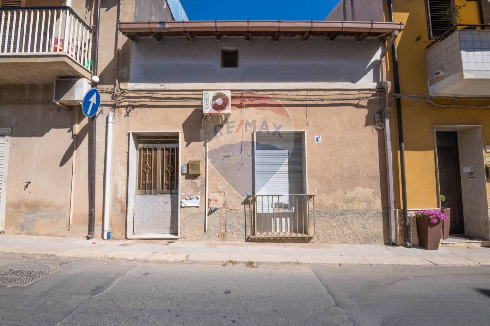 casa indipendente in vendita a Caltagirone in zona Granieri