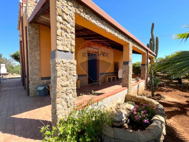 casa indipendente in vendita a Caltagirone