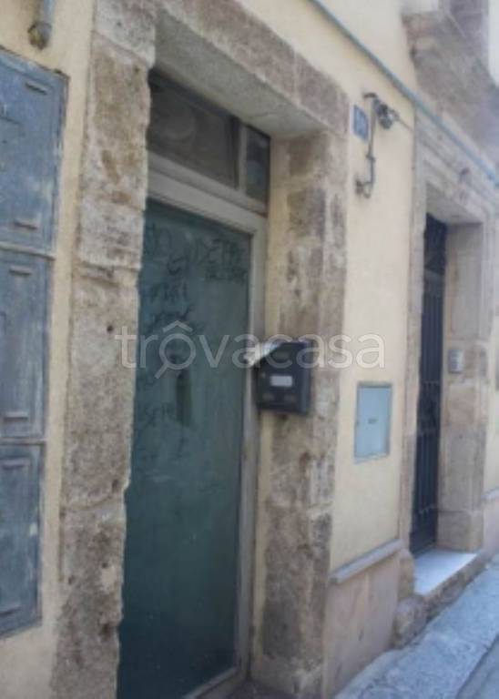 negozio in vendita a Caltagirone