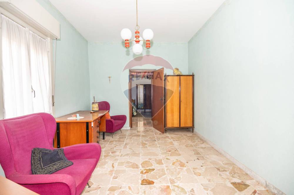 appartamento in vendita a Caltagirone in zona Santo Pietro