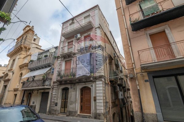 appartamento in vendita a Caltagirone in zona Santo Pietro