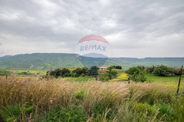 terreno agricolo in vendita a Caltagirone