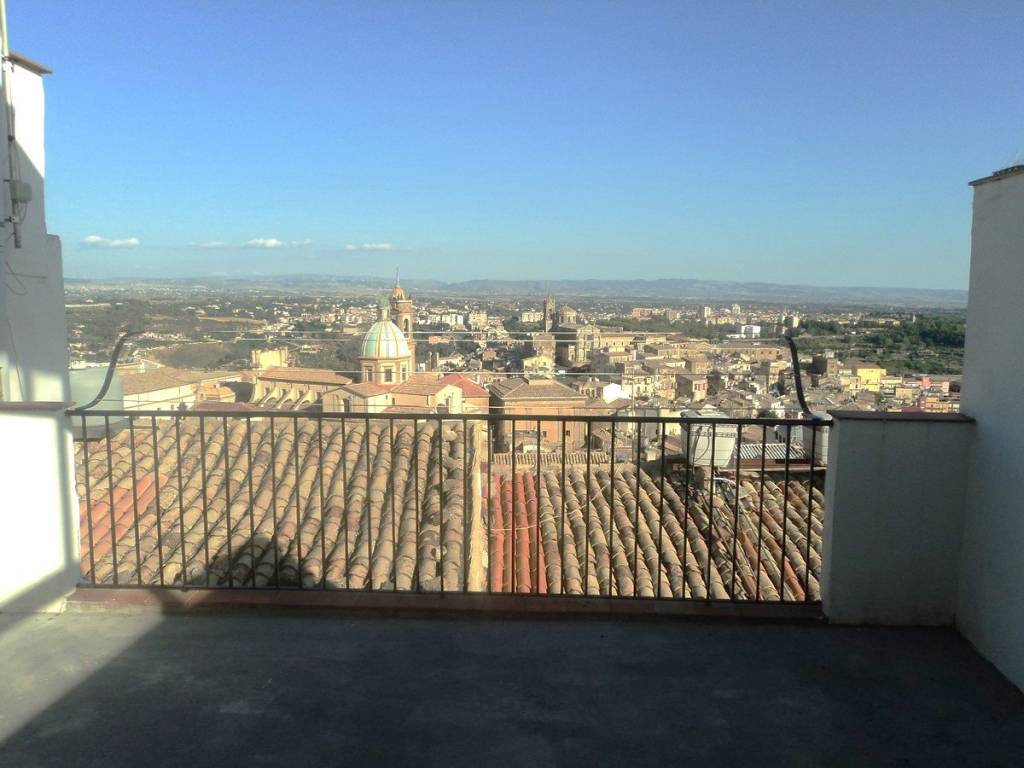 appartamento in vendita a Caltagirone