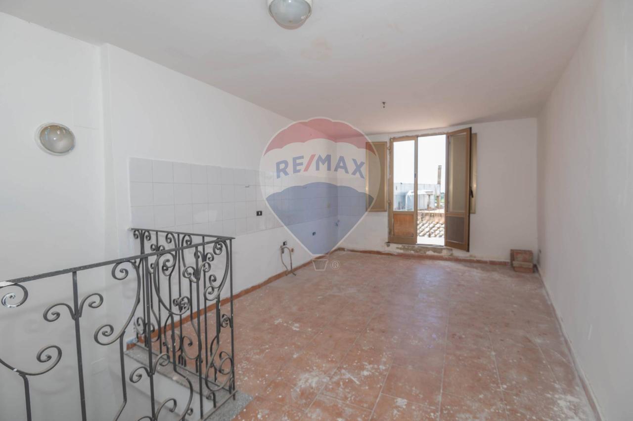 casa indipendente in vendita a Caltagirone