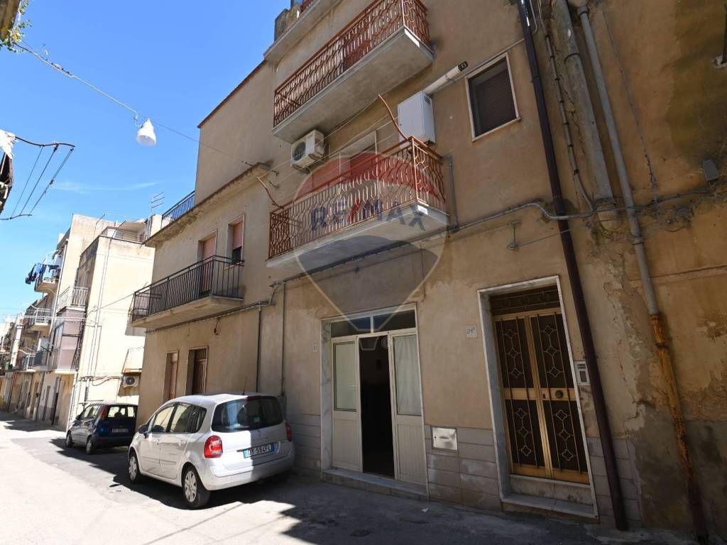 casa indipendente in vendita a Caltagirone
