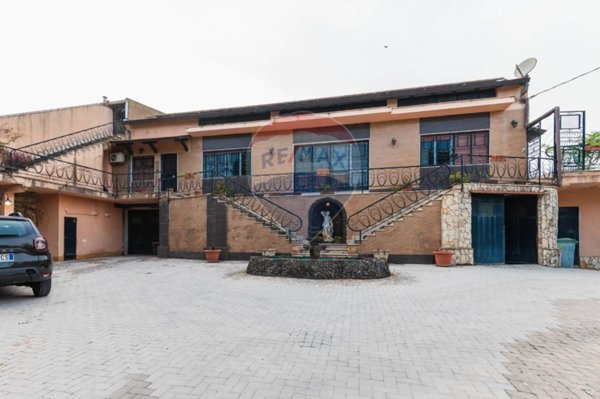 casa indipendente in vendita a Caltagirone