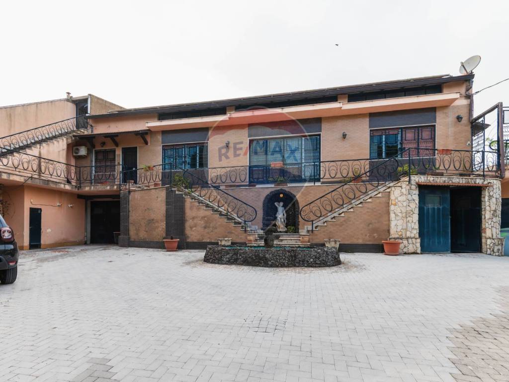 casa indipendente in vendita a Caltagirone