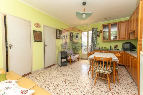 casa indipendente in vendita a Caltagirone