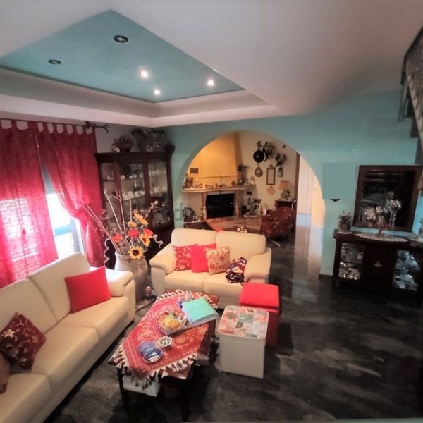 casa indipendente in vendita a Caltagirone
