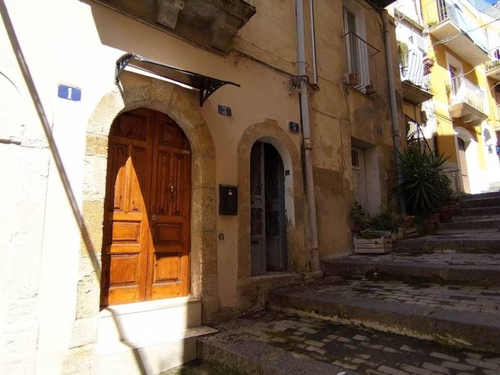 appartamento in vendita a Caltagirone