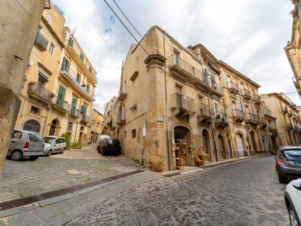 appartamento in vendita a Caltagirone