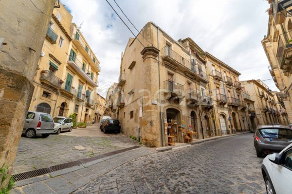 appartamento in vendita a Caltagirone