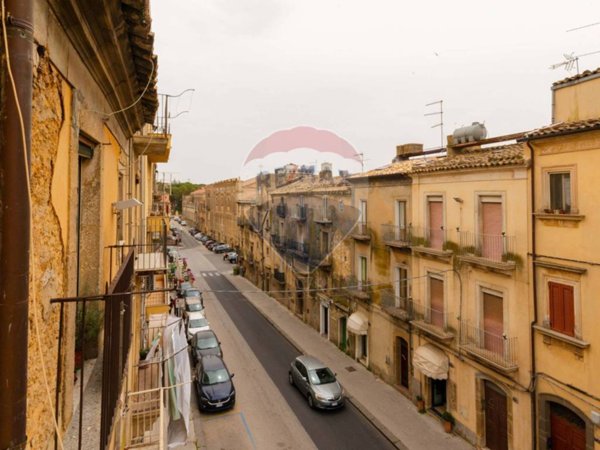 appartamento in vendita a Caltagirone