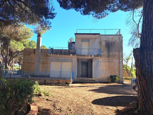casa indipendente in vendita a Caltagirone in zona Santo Pietro
