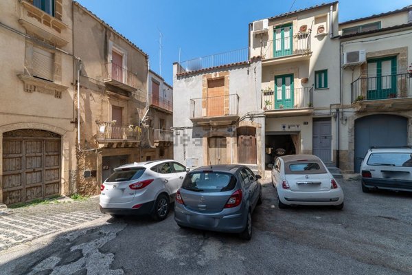 appartamento in vendita a Caltagirone