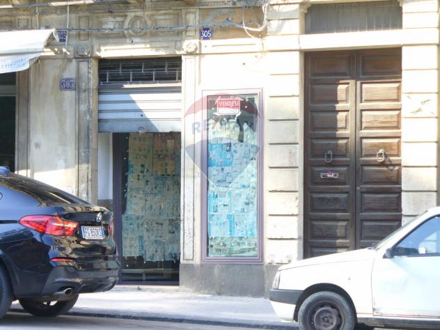 negozio in vendita a Caltagirone