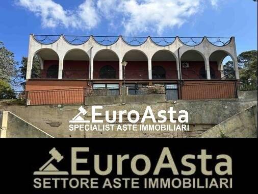 casa indipendente in vendita a Caltagirone