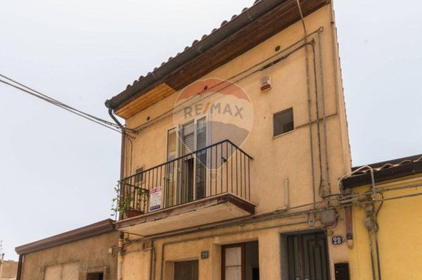 casa indipendente in vendita a Caltagirone