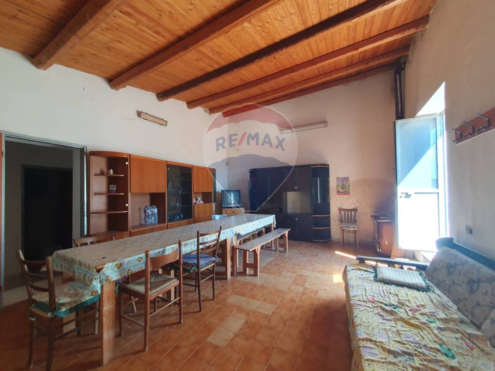 casa indipendente in vendita a Caltagirone