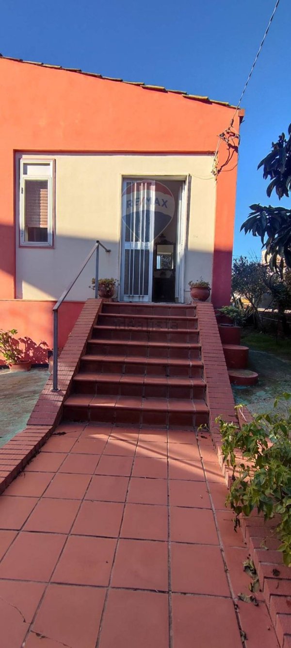 casa indipendente in vendita a Caltagirone