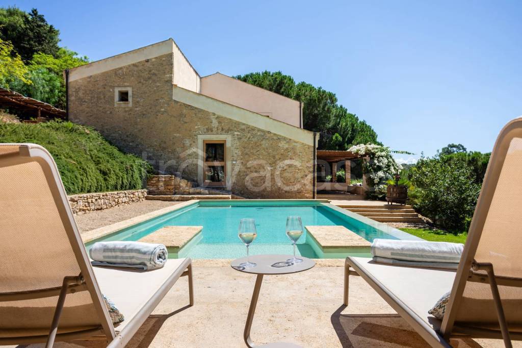 casa indipendente in vendita a Caltagirone