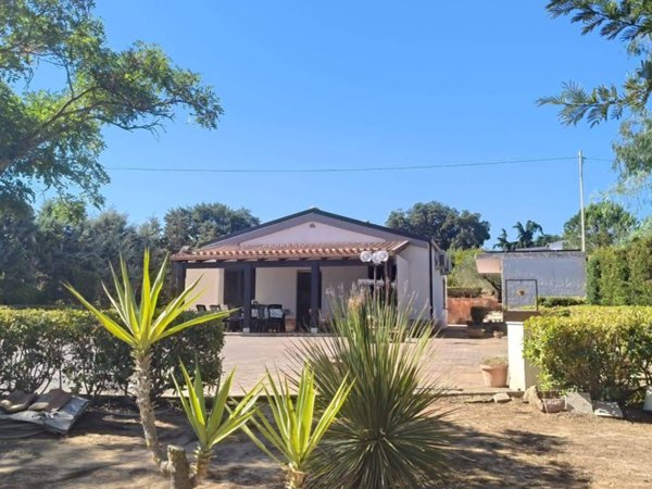casa indipendente in vendita a Caltagirone