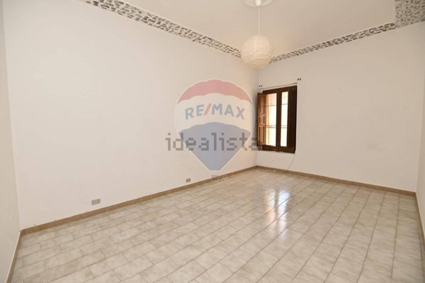 casa indipendente in vendita a Caltagirone