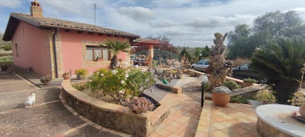casa indipendente in vendita a Caltagirone in zona Piano San Paolo