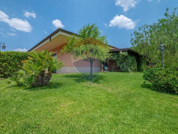 casa indipendente in vendita a Caltagirone