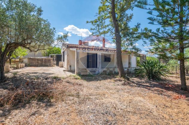 casa indipendente in vendita a Caltagirone