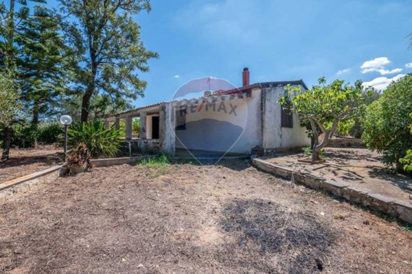 casa indipendente in vendita a Caltagirone