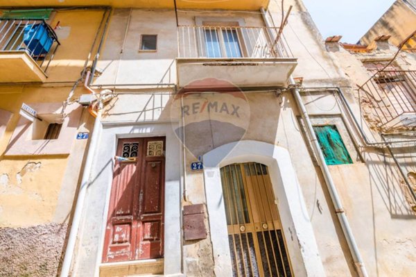 casa indipendente in vendita a Caltagirone