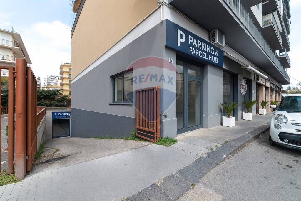negozio in vendita a Caltagirone