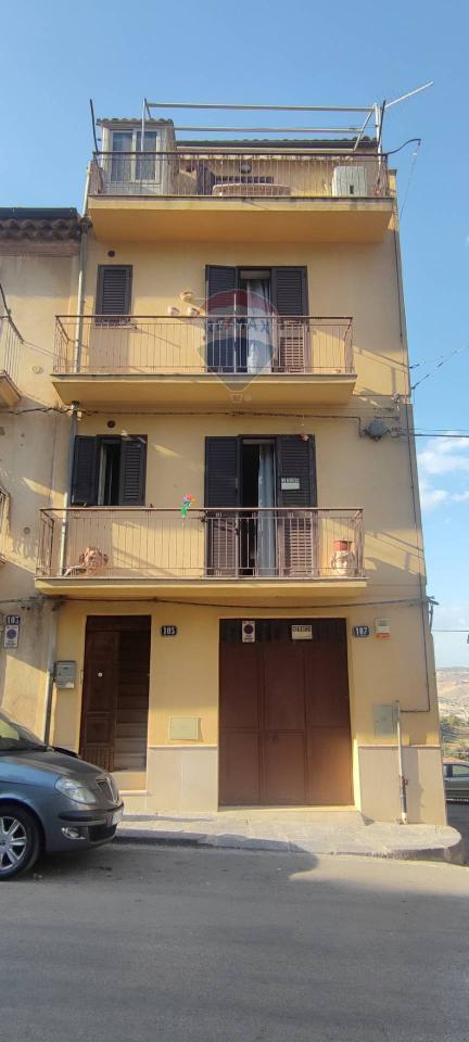 casa indipendente in vendita a Caltagirone in zona Signore del Soccorso