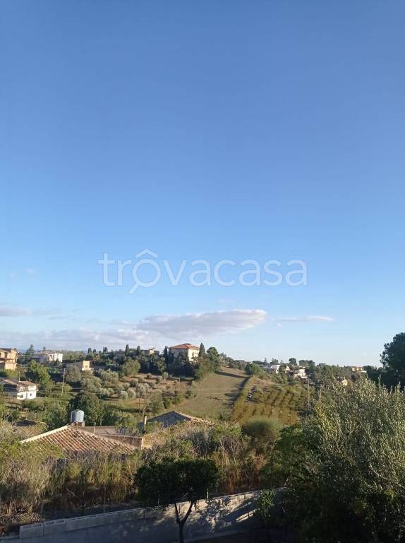 casa indipendente in vendita a Caltagirone