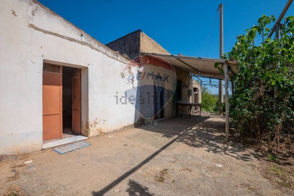 casa indipendente in vendita a Caltagirone