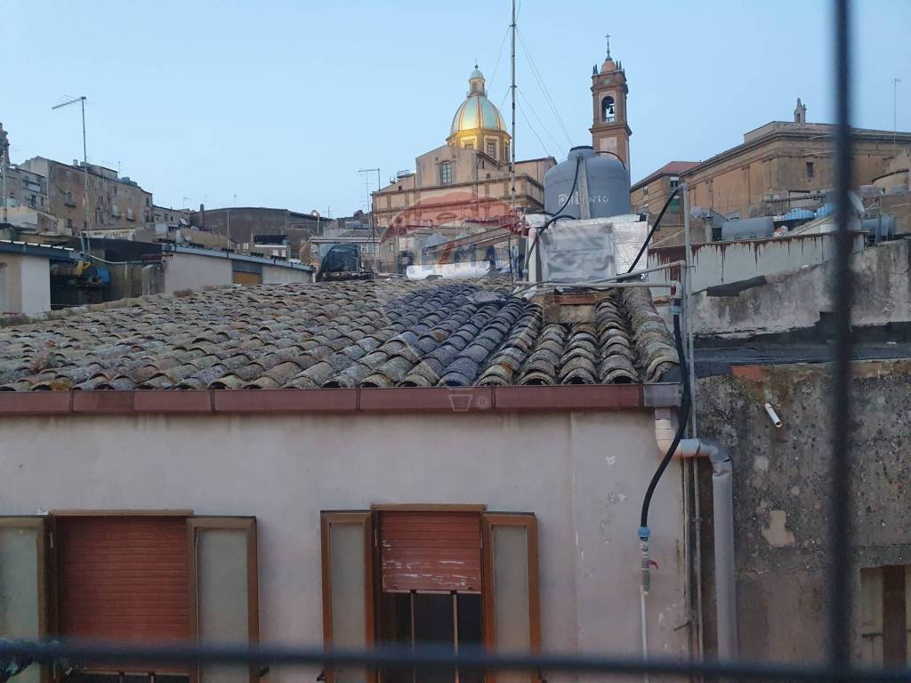 casa indipendente in vendita a Caltagirone