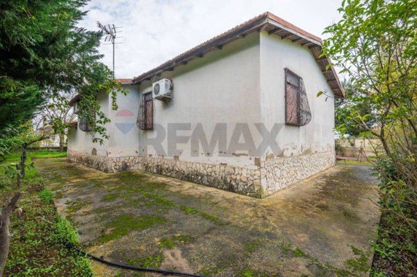 casa indipendente in vendita a Caltagirone in zona Santo Pietro