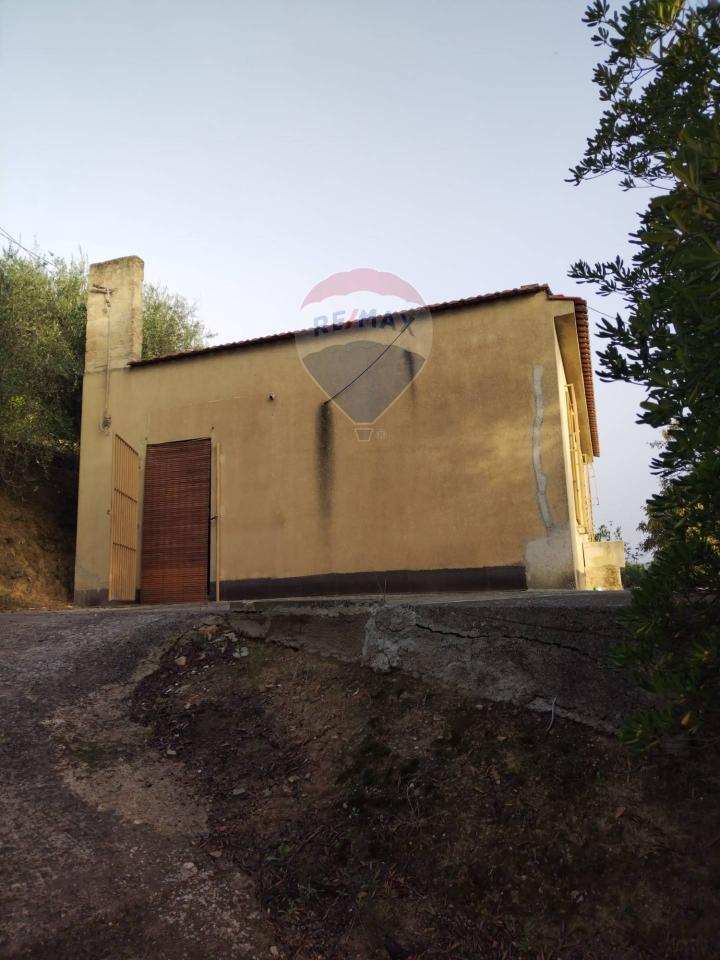 casa indipendente in vendita a Caltagirone