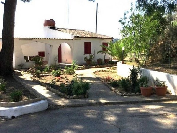 casa indipendente in vendita a Caltagirone