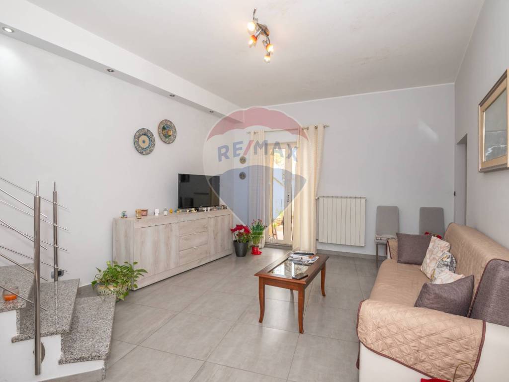 casa indipendente in vendita a Caltagirone