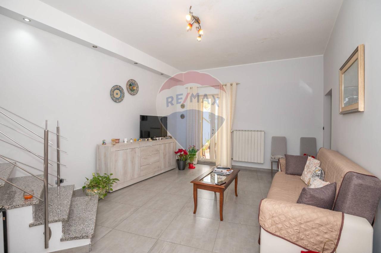 casa indipendente in vendita a Caltagirone